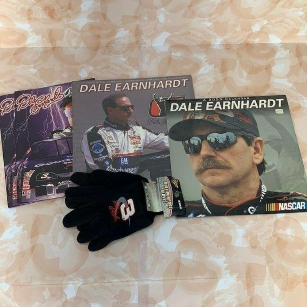 Dale Earnhardt #3 Lot Folder, Calendars, Gloves